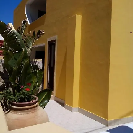 Daniela On The Beach Apartment *